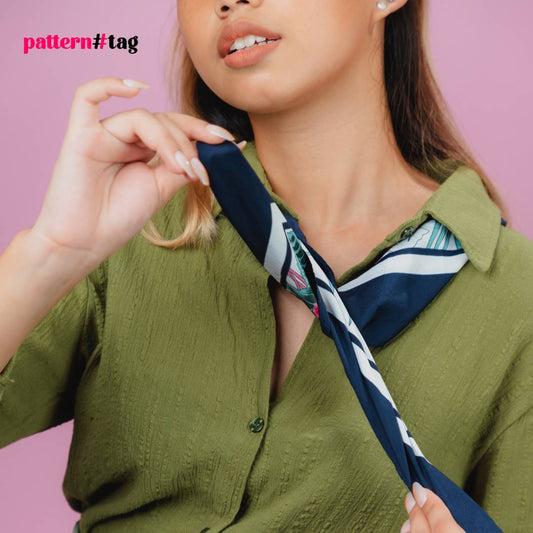 Foulard in Raso: Eleganza e Versatilità per Ogni Occasione patterntag